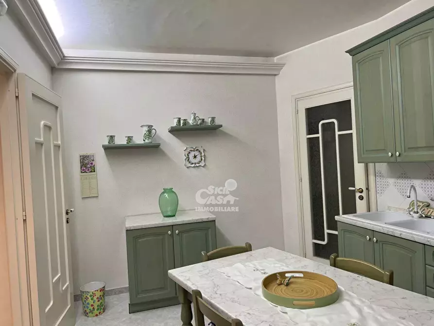 Immagine 4 di Casa trifamiliare in vendita  a Marsala