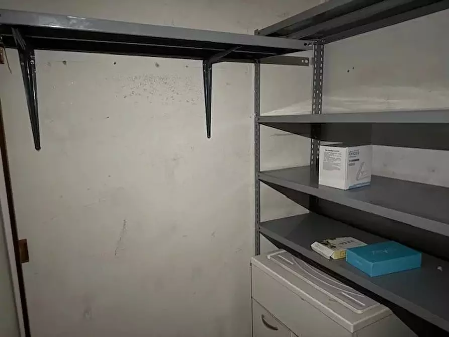 Immagine 10 di Casa trifamiliare in vendita  a Conegliano