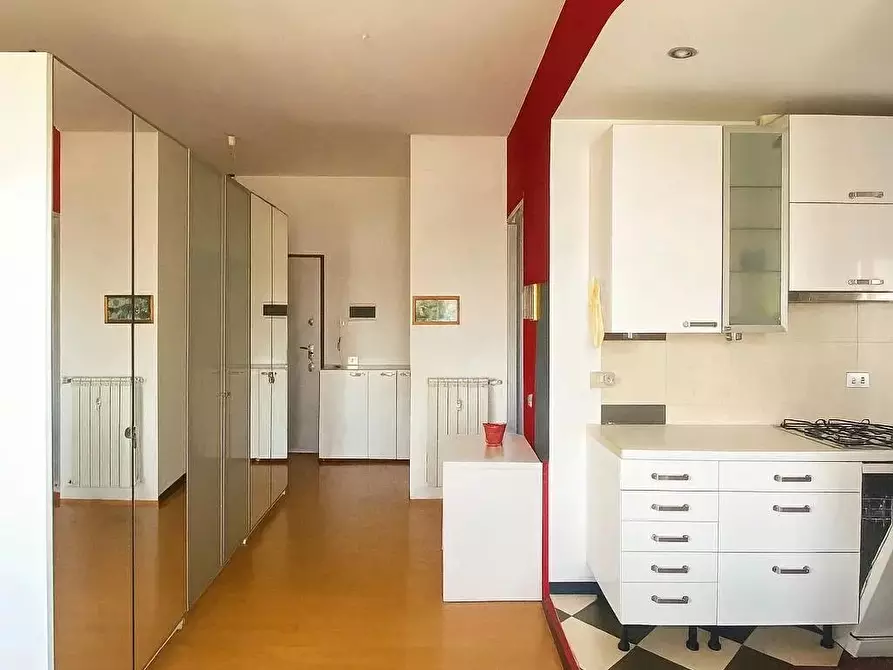 Immagine 1 di Casa trifamiliare in vendita  a Milano