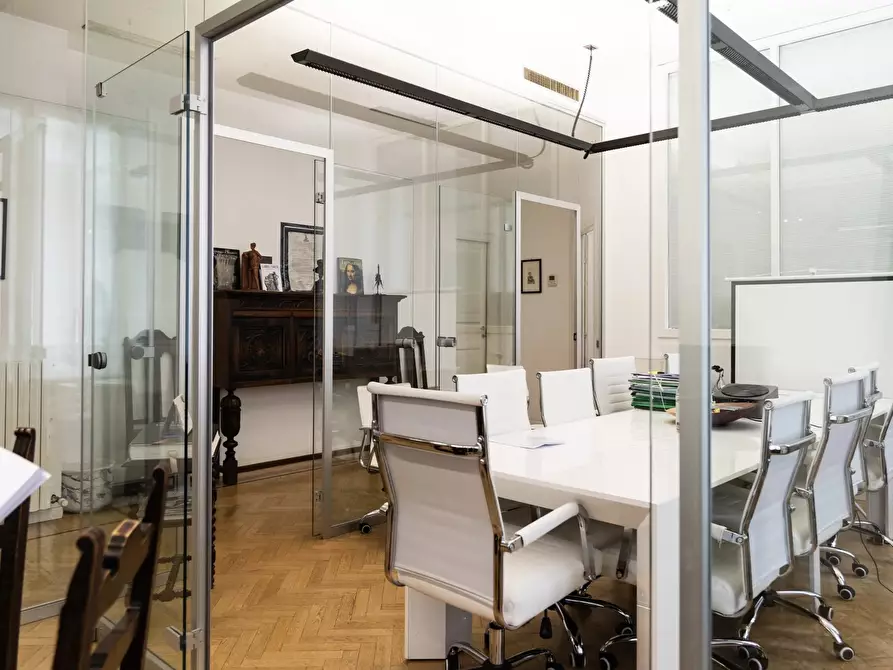 Immagine 9 di Castello in affitto  in Via Spadari a Milano