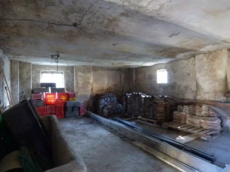 Immagine 7 di Terreno edificabile in vendita  a Dogliani