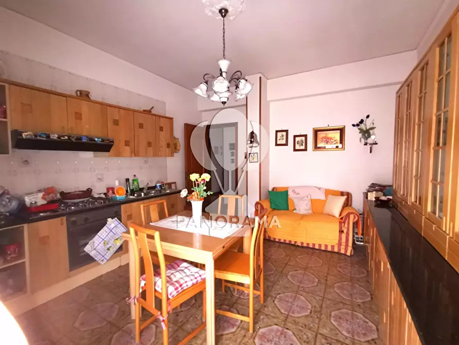 Immagine 15 di Casa trifamiliare in vendita  in Via Benvenuto Cellini, 9 a Partinico