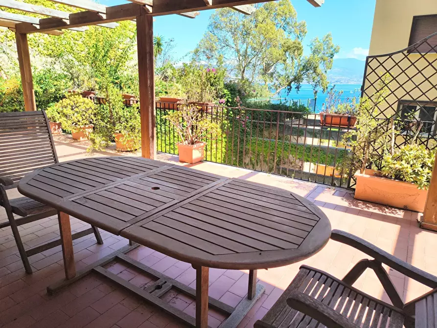 Immagine 1 di Casa trifamiliare in vendita  in Via Olimpia, 4c a Messina