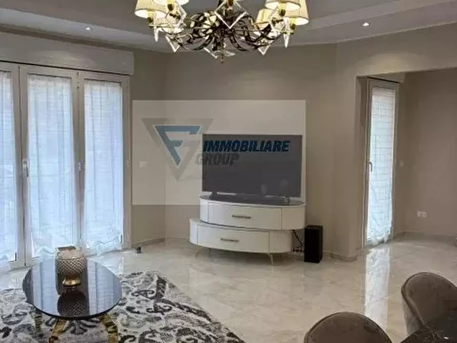 Immagine 17 di Casa trifamiliare in vendita  in Via San Giovanni a Buccheri