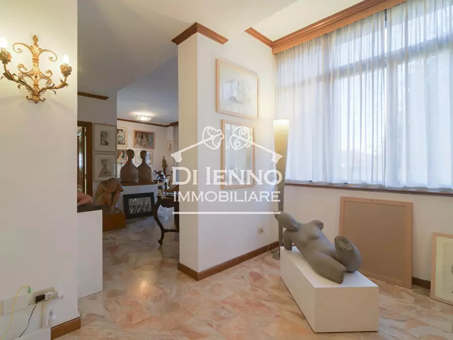 Immagine 8 di Casa trifamiliare in vendita  a Roma