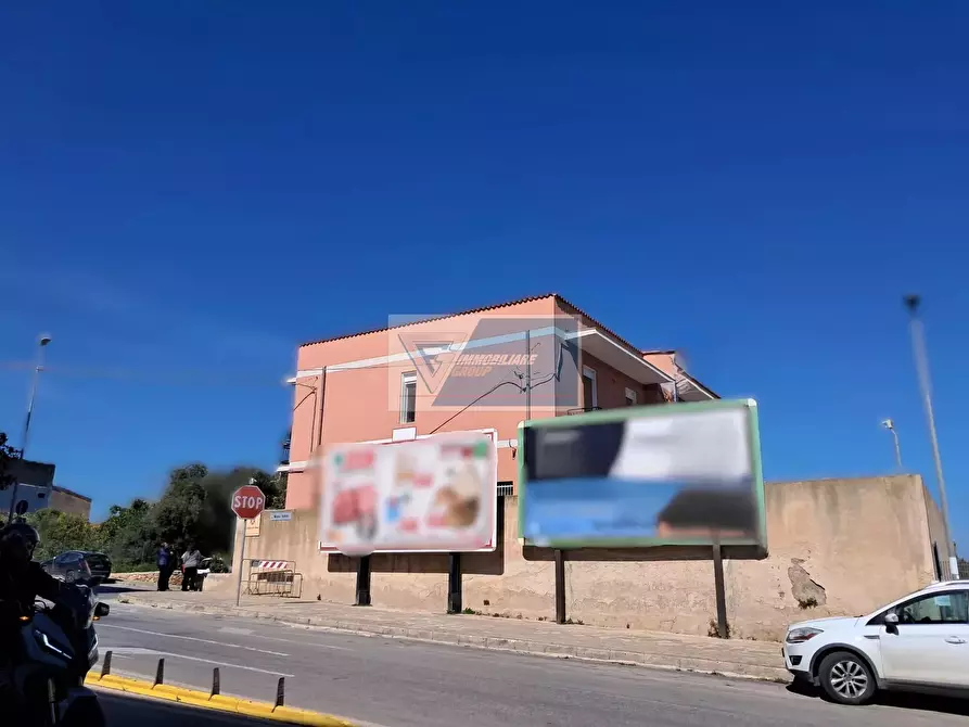 Immagine 3 di Casa trifamiliare in vendita  a Buccheri