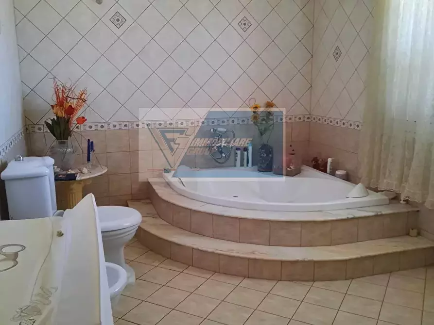 Immagine 22 di Casa trifamiliare in vendita  in Via Assoro a Buccheri