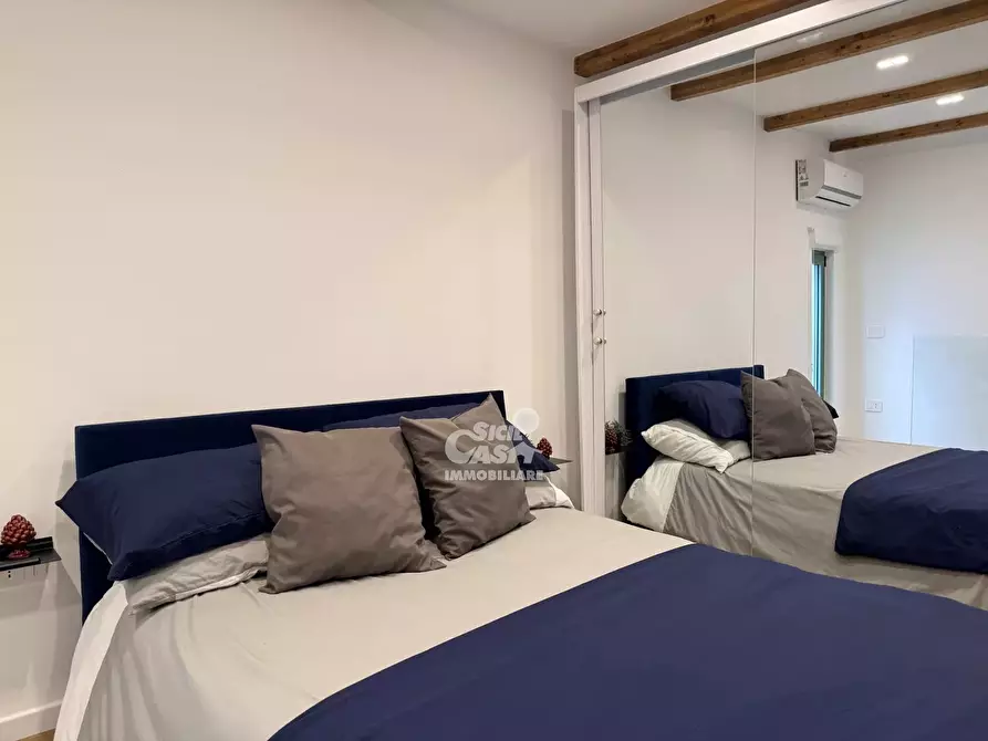 Immagine 12 di Casa trifamiliare in affitto  a Marsala
