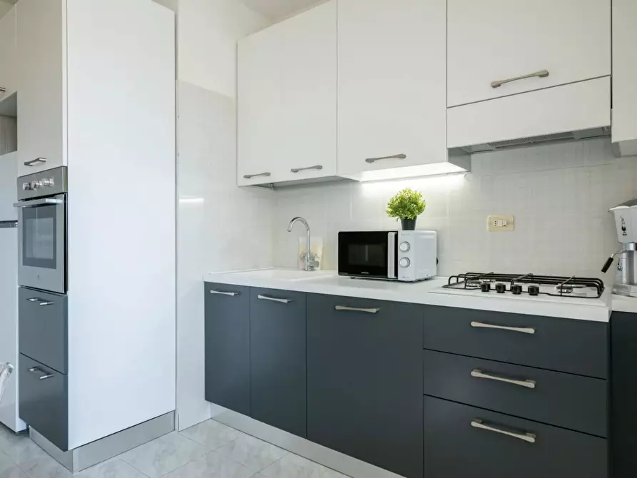 Immagine 9 di Casa trifamiliare in vendita  in Via Spartaco Lavagnini, 6 a Rosignano Marittimo