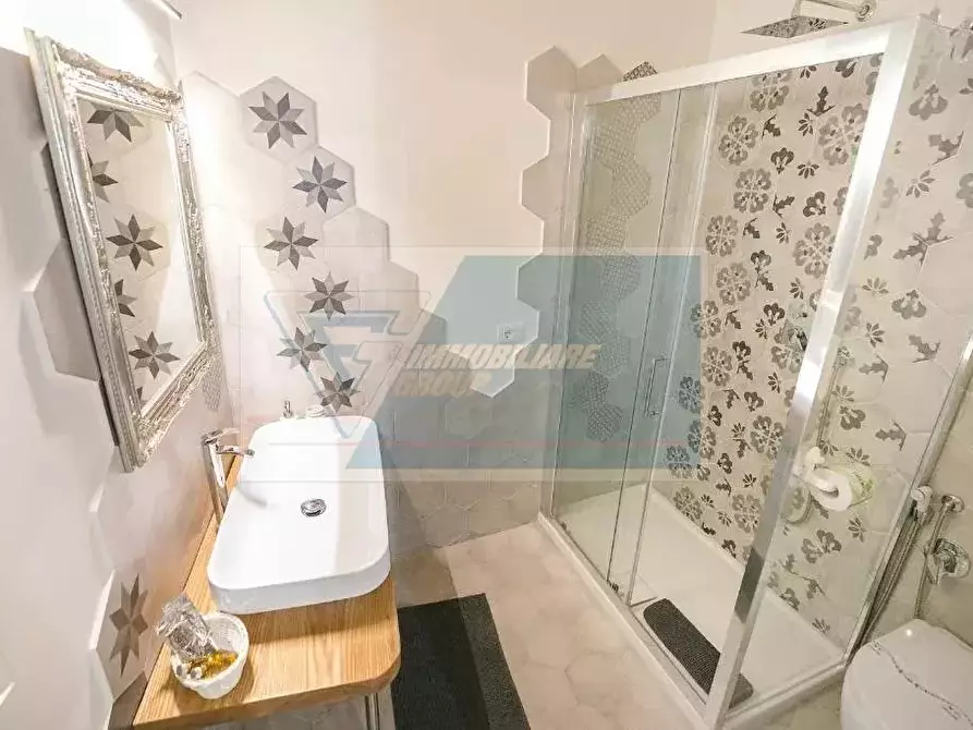 Immagine 8 di Casa trifamiliare in vendita  in Via Vincenzo Mirabella a Siracusa