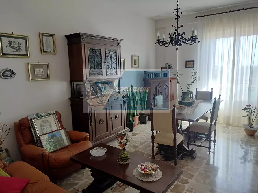 Immagine 1 di Casa trifamiliare in vendita  in Viale Dei Comuni a Siracusa