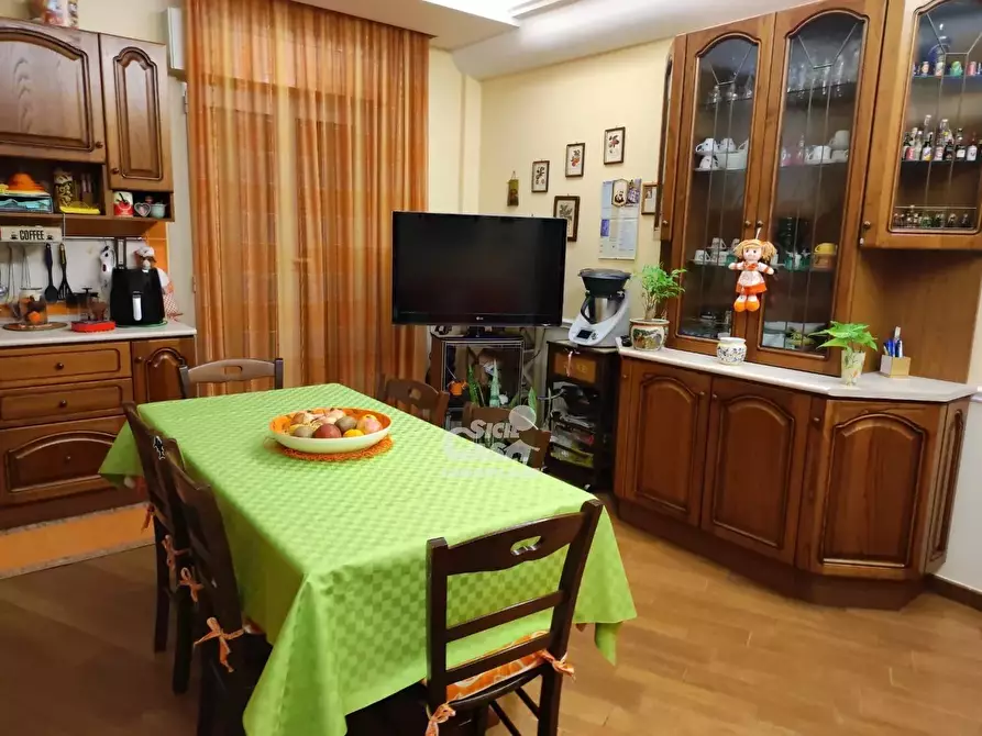 Immagine 1 di Casa trifamiliare in vendita  a Marsala