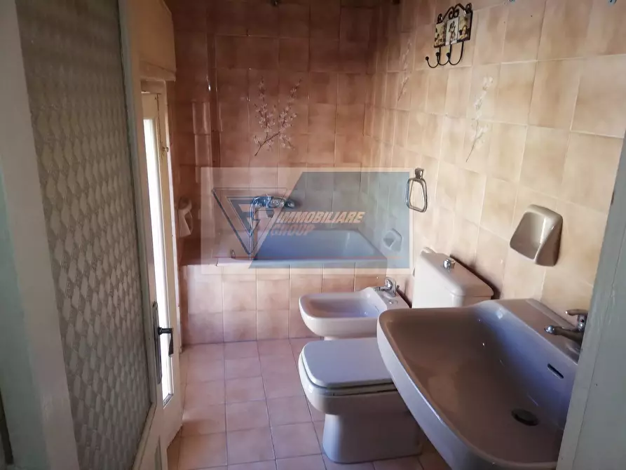 Immagine 9 di Casa trifamiliare in vendita  in Via Maria Montessori a Siracusa