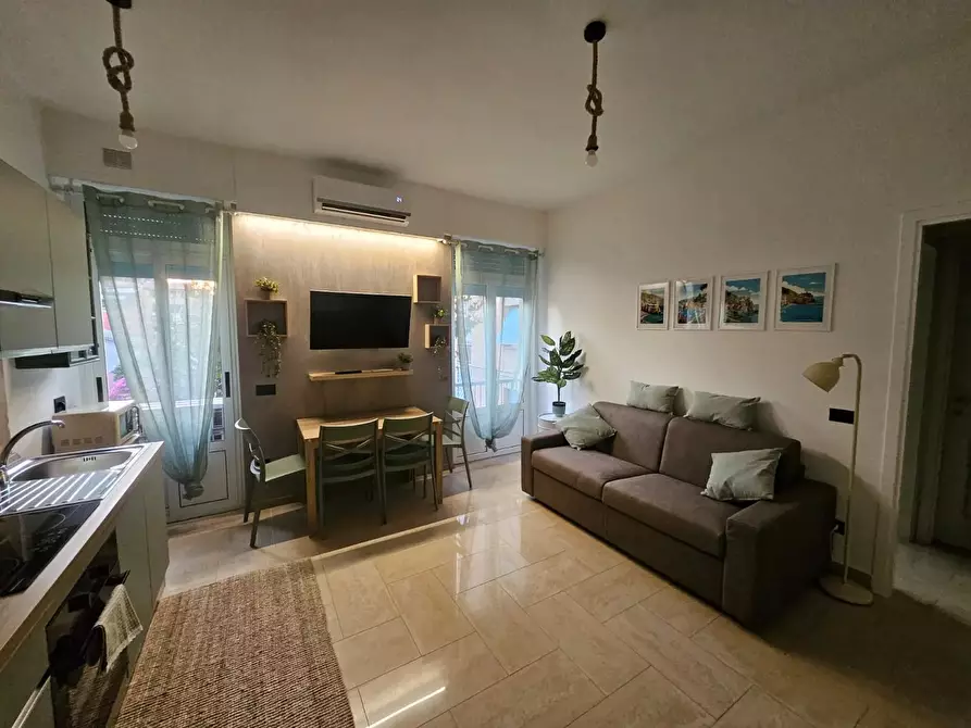 Immagine 8 di Casa trifamiliare in affitto  a Lavagna