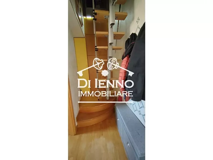 Immagine 5 di Casa trifamiliare in vendita  in Via Mongardino a Roma