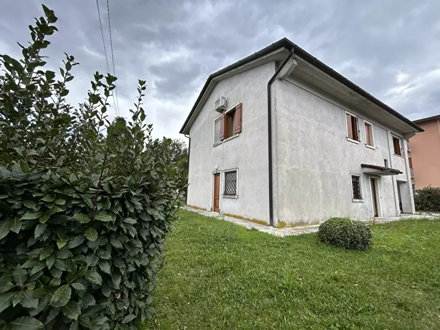 Immagine 40 di Terreno edificabile in vendita  a Vittorio Veneto