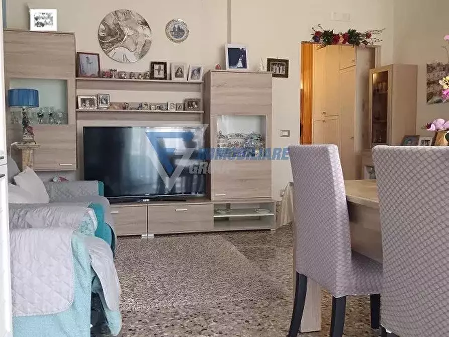 Immagine 4 di Casa trifamiliare in vendita  in Viale Tica a Siracusa