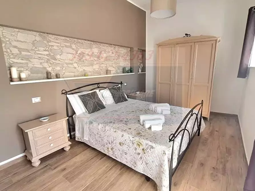 Immagine 5 di Casa trifamiliare in affitto  in Via Bainsizza a Siracusa