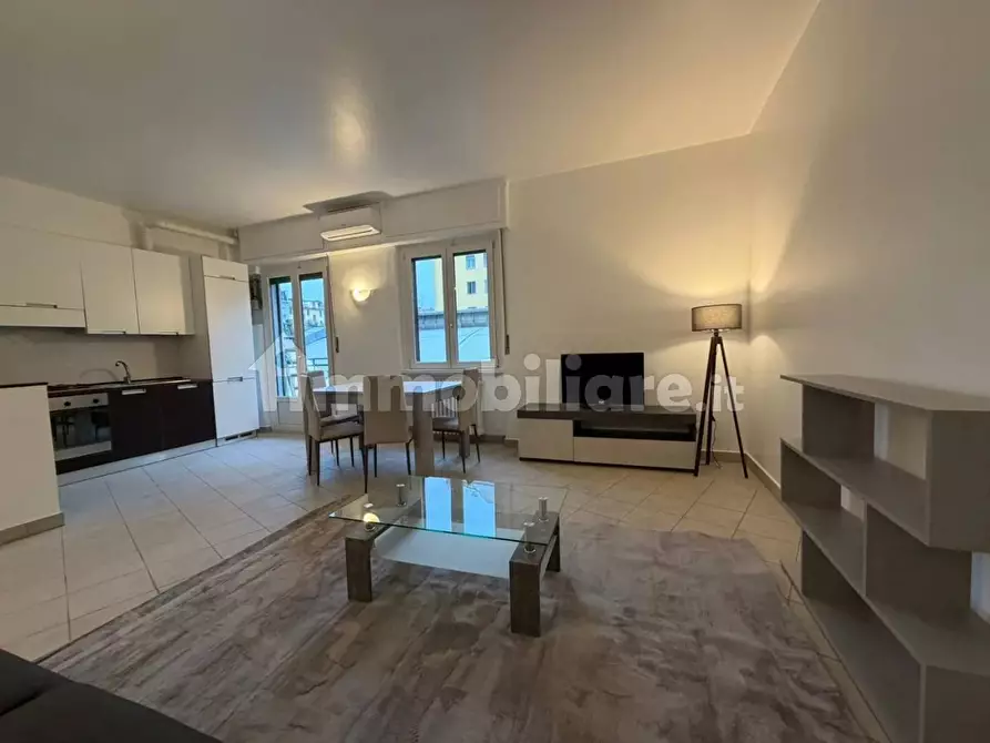 Immagine 2 di Casa trifamiliare in affitto  in Via Giambellino, 10 a Milano