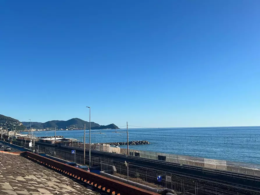 Immagine 3 di Casa trifamiliare in vendita  in Via Aurelia a Lavagna