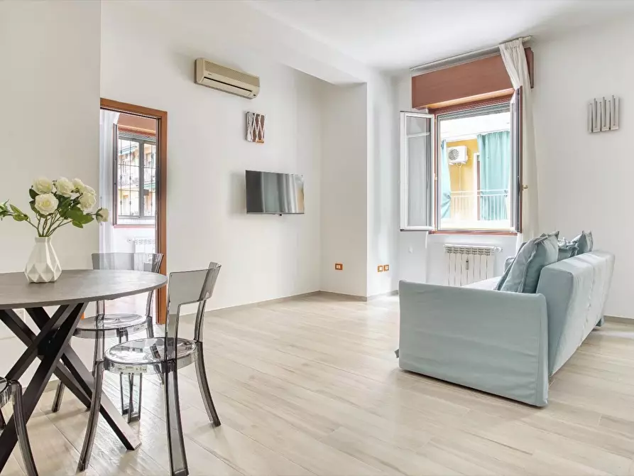 Immagine 2 di Casa trifamiliare in affitto  in ALZAIA NAVIGLIO PAVESE, 10. a Milano