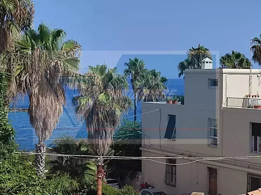 Immagine 2 di Casa trifamiliare in vendita  in VIA RIVIERA DIONISIO IL GRANDE a Siracusa