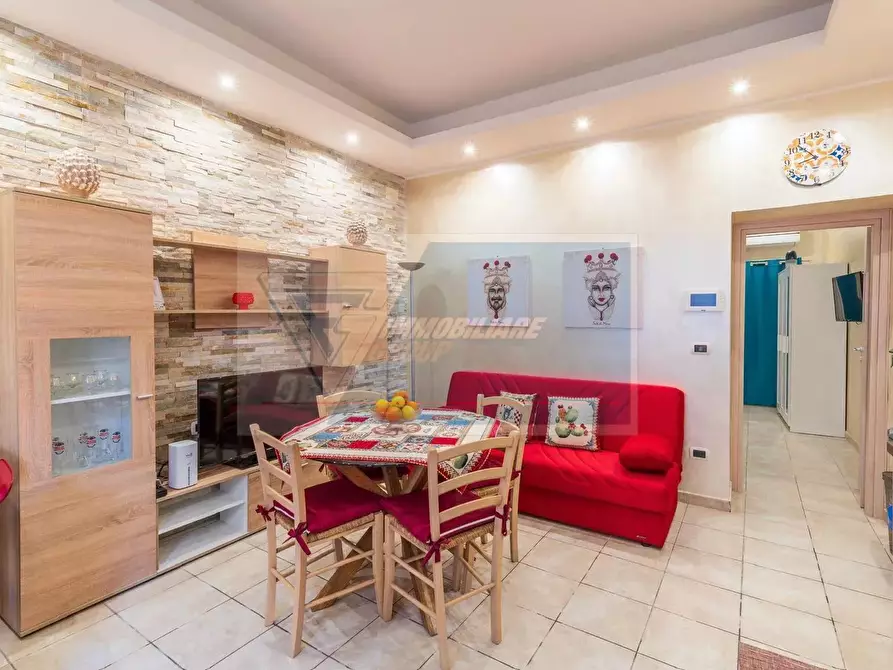 Immagine 5 di Casa trifamiliare in vendita  in Via Sant'Agnese a Siracusa