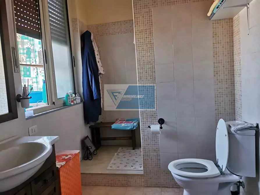 Immagine 8 di Casa trifamiliare in vendita  in VIA TOMMASO EDISON 37 a Buccheri