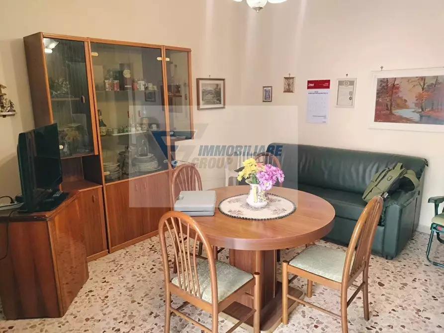 Immagine 3 di Casa trifamiliare in vendita  in Via Costanza Bruno a Siracusa