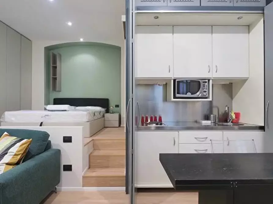 Immagine 18 di Casa trifamiliare in affitto  in VIA LUIGI CAGNOLA , 6. a Milano