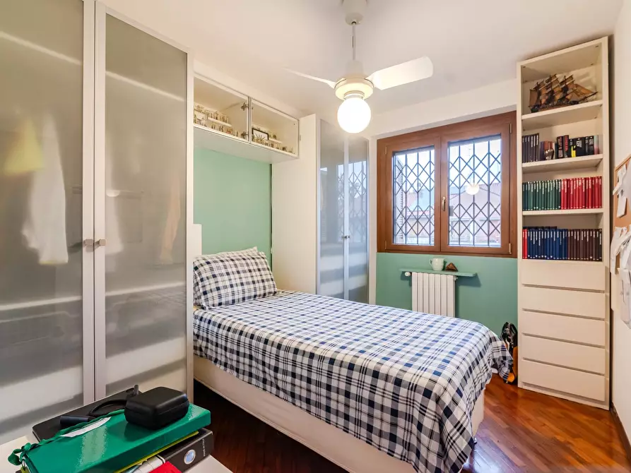 Immagine 9 di Terreno edificabile in vendita  in Via Volturno a Buccinasco