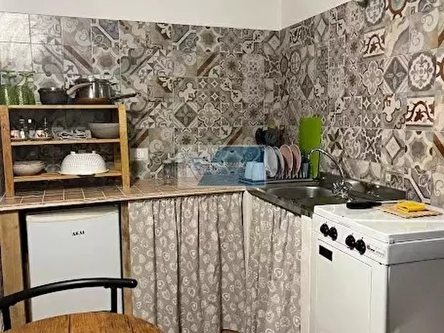 Immagine 6 di Casa trifamiliare in affitto  in Piazza Taranto a Noto