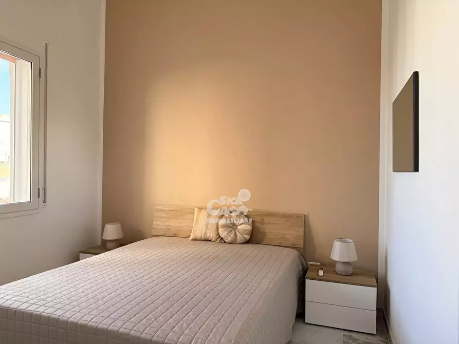 Immagine 2 di Casa trifamiliare in vendita  a Marsala