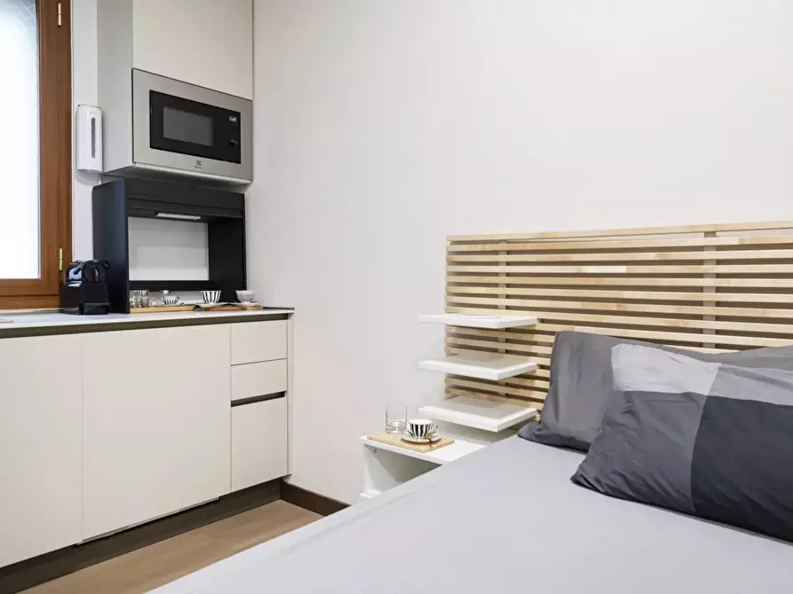 Immagine 7 di Casa trifamiliare in affitto  in Via Alfredo Cappellini, 20 a Milano
