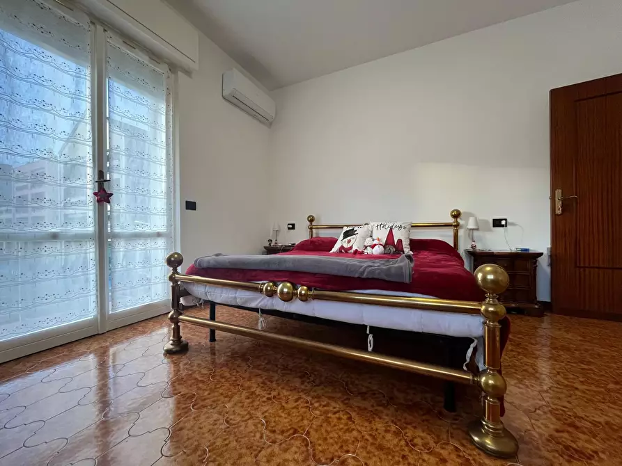 Immagine 9 di Casa trifamiliare in vendita  in Via Montanaro Disma a Carasco