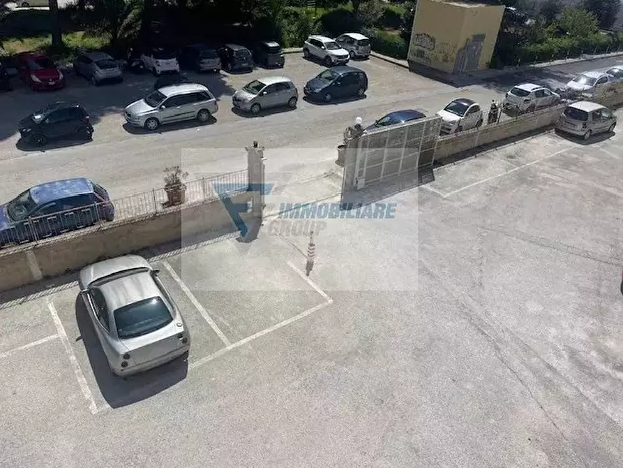 Immagine 35 di Casa trifamiliare in vendita  in Viale Vittorio Veneto a Floridia