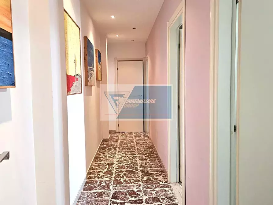 Immagine 13 di Casa trifamiliare in vendita  in Viale Teracati, 110 a Siracusa