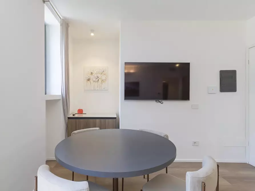 Immagine 10 di Casa trifamiliare in affitto  a Milano