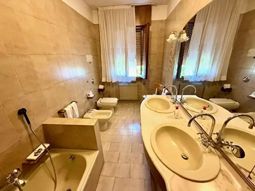 Immagine 10 di Terreno edificabile in vendita  a Refrontolo