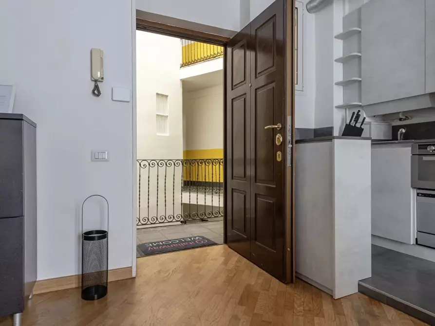 Immagine 5 di Casa trifamiliare in vendita  in Viale Abruzzi, 19 a Milano