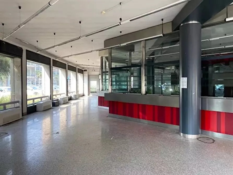 Immagine 33 di Attico in vendita  a Bernate Ticino