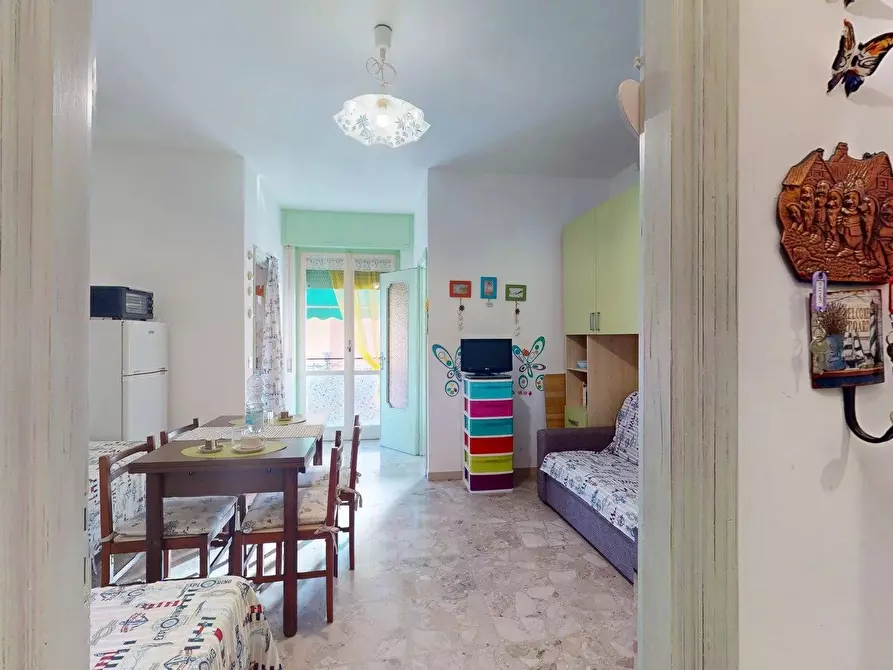 Immagine 1 di Casa trifamiliare in vendita  in Corso Leonardo da Vinci 6 a Borghetto Santo Spirito