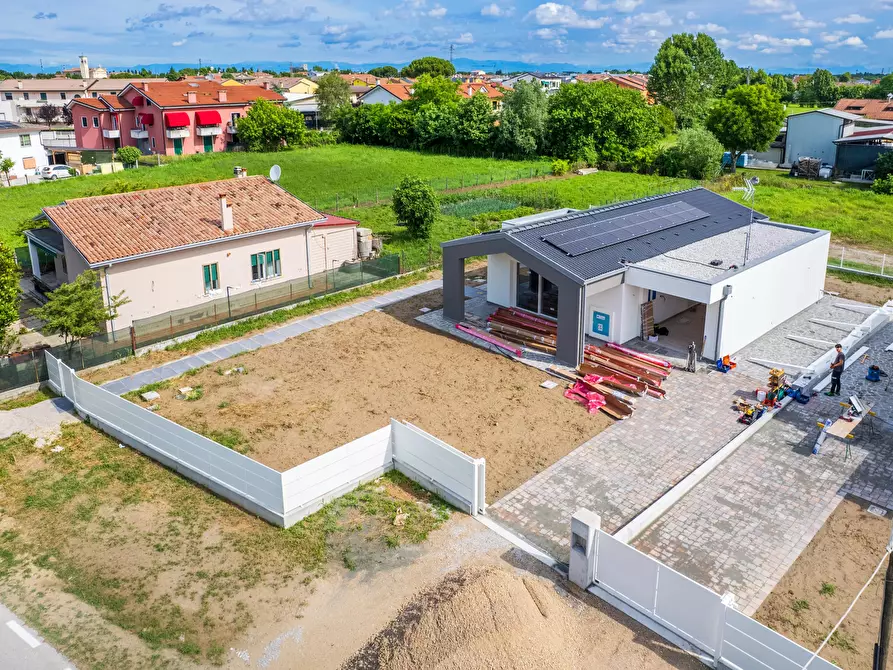 Immagine 15 di Terreno edificabile in vendita  a Albignasego