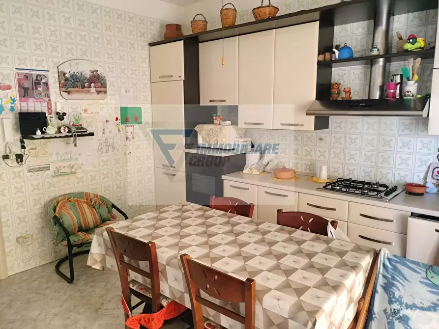 Immagine 5 di Casa trifamiliare in vendita  in Via Lentini a Siracusa