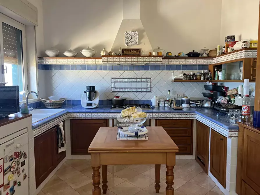 Immagine 3 di Casa trifamiliare in vendita  a Marsala