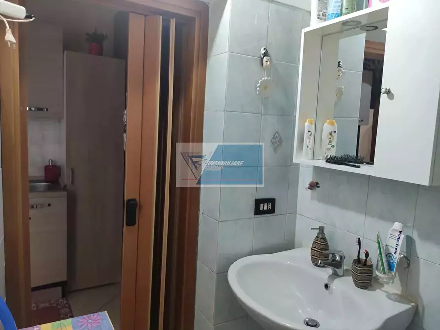 Immagine 14 di Casa trifamiliare in vendita  a Buccheri