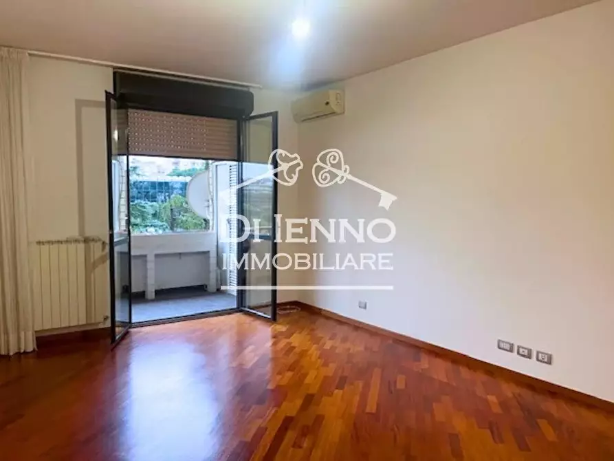 Immagine 6 di Casa trifamiliare in affitto  in Via Busto Arsizio a Roma