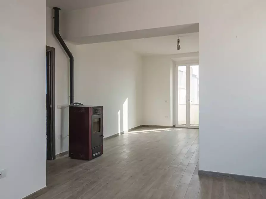 Immagine 3 di Casa trifamiliare in vendita  in Via Umbria, 1 a Macomer