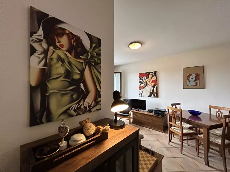 Immagine 2 di Casa trifamiliare in vendita  a Vittorio Veneto