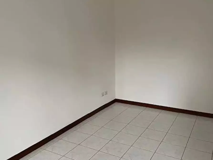 Immagine 7 di Casa trifamiliare in affitto  a Milano